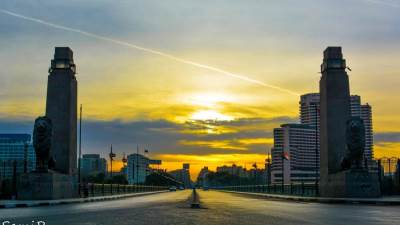 قصة كوبري قصر النيل وأسوده الأربعة: «ربع قرش» رسم مرور للرجال والنساء