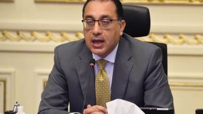 مدبولي: فتح المقاهي والمطاعم من السبت بنسبة إشغال ٢٥٪