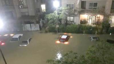 وزير الإسكان يوجه باتخاذ إجراءات مواجهة مخاطر الأمطار والسيول الشتاء المقبل