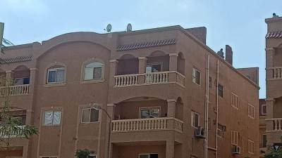 إزالة 3 أدوار مخالفة وشدة خشبية في «جيزة باراديس» وجنوب الأحياء بـ«6 أكتوبر» (صور)