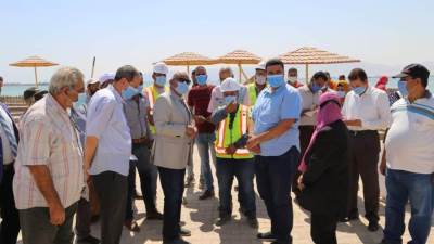 تنفيذ ممشي ومضمار للدراجات بكورنيش بورتوفيق وشبكة صرف لمياه الامطار بمحافظة السويس