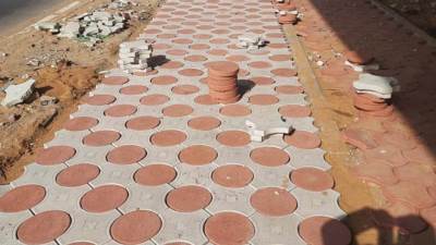 رئيس جهاز «6 أكتوبر» يتابع آخر مستجدات تطوير الرؤية البصرية أسفل كوبري العبور (صور)