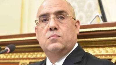 رغم نداءات العاملين .. اتجاه جديد بشأن " كورونا " داخل وزارة الإسكان