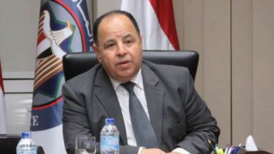 وزير المالية لأصحاب المشروعات الصغيرة: نثق فى تقديركم.. الضريبة ألف أو 2500 أو 5 آلاف جنيه سنويا