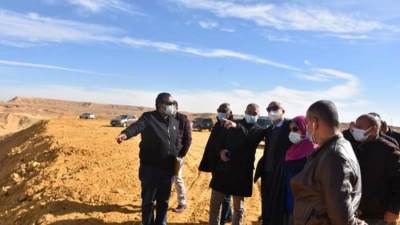 مسئولو "الإسكان" يتفقدون مشروعات الصرف الصحي بمدينة القاهرة الجديدة