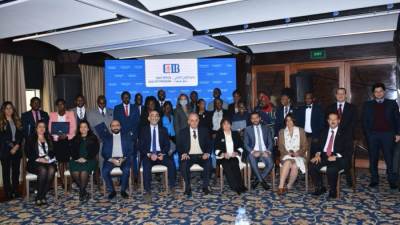 "التجاري الدولي" يشهد تخرج "19 محلل إئتمان" معتمد في شرق إفريقيا من دولتي كينيا و أوغندا