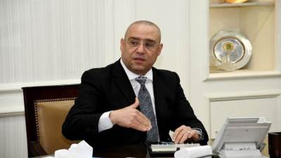 وزير الإسكان يُصدر توجيهات مشددة بدفع معدلات العمل بالمشروعات خلال رمضان