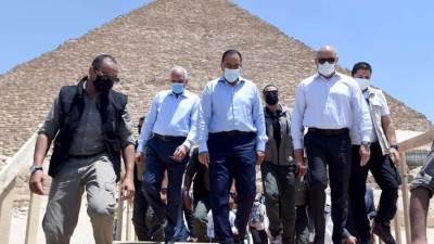 صور|| مدبولي يتفقد مشروع المتحف المصري الكبير وتطوير المنطقة المحيطة