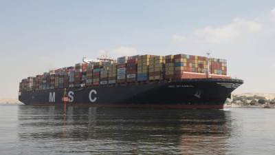 قناة السويس :عبور ٨٧ سفينة كأعلى معدل يومي للسفن العابرة بإجمالي حمولات صافية ٤,٨مليون طن"