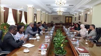 «المقاولون العرب» تستقبل وفدًا من الجابون لبحث فرص التعاون المشترك