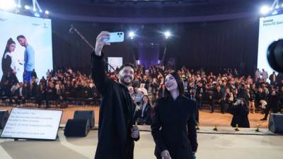 «أوبو» تطلق سلسلة Reno15 5G في مصر